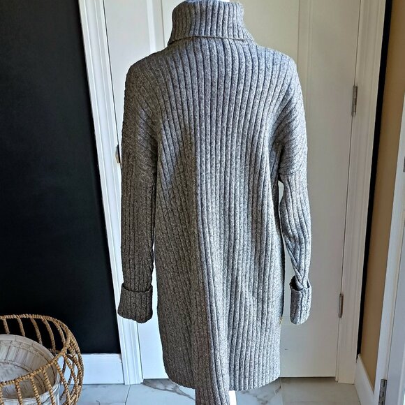 NWOT! COZY RIBBED TURTLENECK SWEATER DRESS - Picture 3 of 4